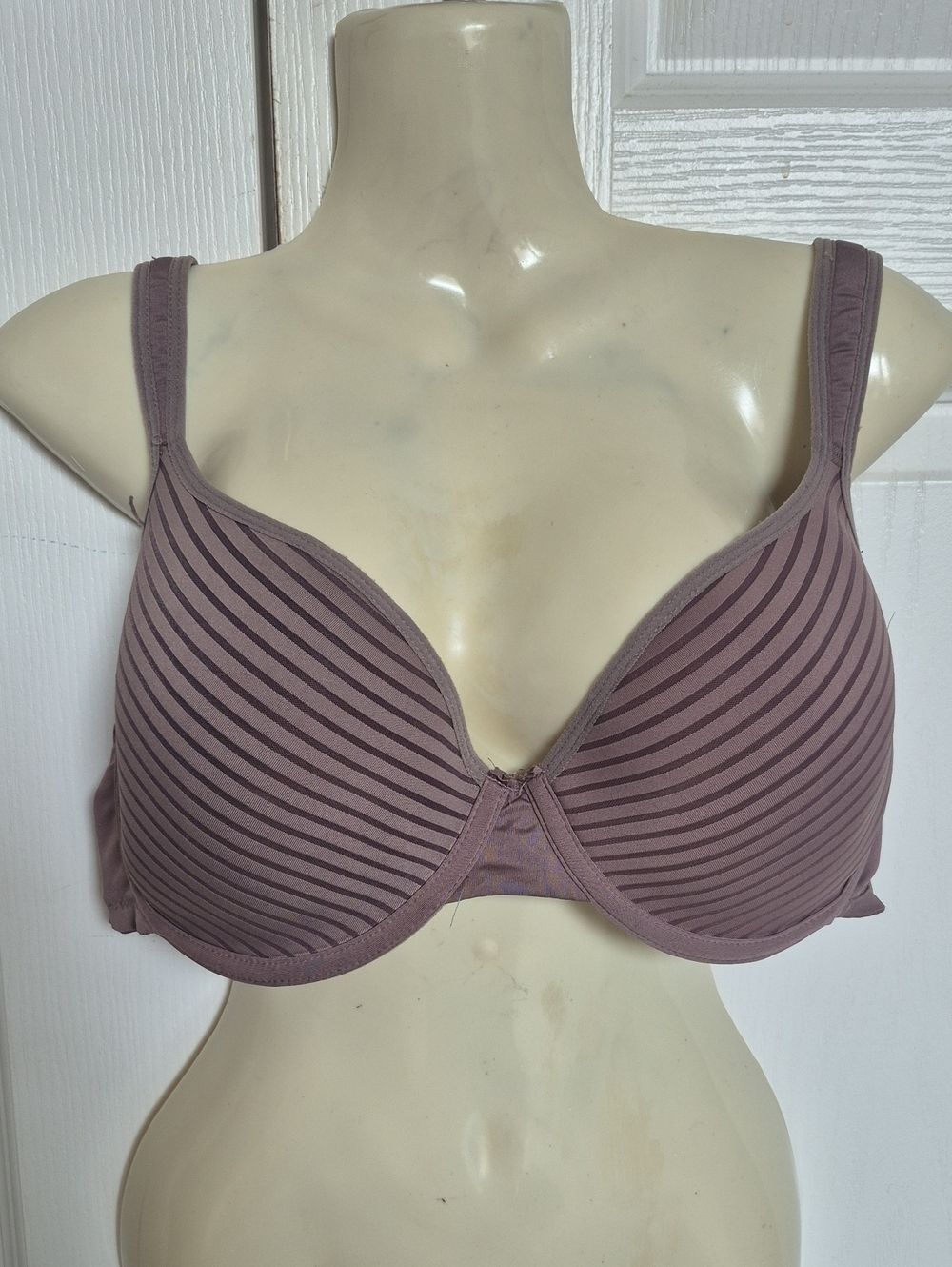 Kathy Ireland Underwire Striped T-Shirt Bra in Mauve
